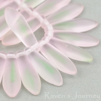 Medium Dagger (16x5mm) Pink Green Vaseline Mix Transparent Matte-osx