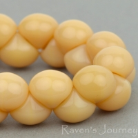 Button Bead (9mm) Ivory Opaque