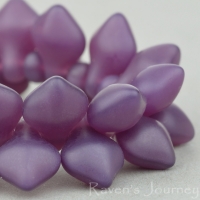 Spade (11x8mm) Purple Opaline Matte