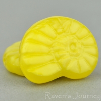 Nautilus (17x14mm) Yellow Silk