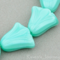 Lily (10x10mm) Turquoise Silk (Vaseline)
